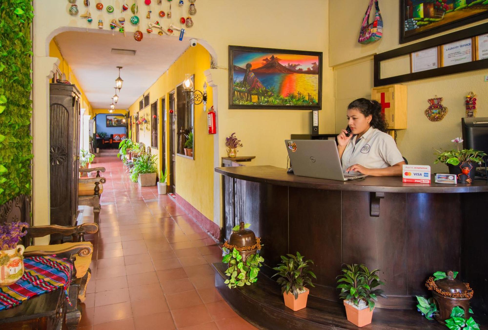 Posada Dona Luisa 危地马拉安地瓜 外观 照片