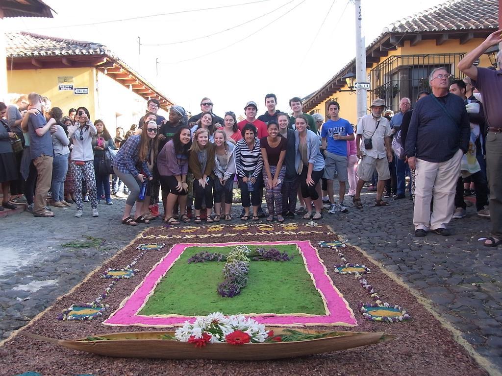 Posada Dona Luisa 危地马拉安地瓜 外观 照片
